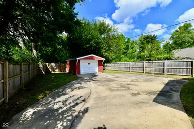 930 N Eaton Avenue, Indianapolis - 36