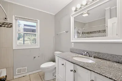 6410 Oxford Street, Indianapolis - 17