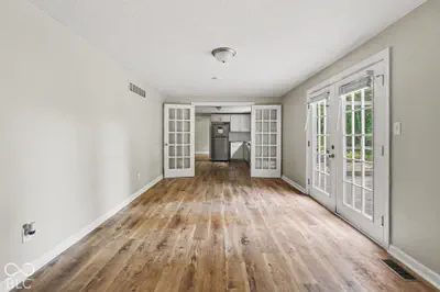 326 Greenlee Drive, Indianapolis - 12