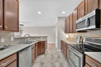 9772 Herons Cove, Carmel - 12