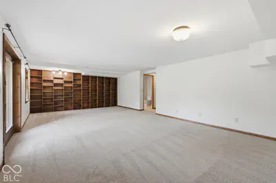 16030 Connecticut Avenue, Fortville - 43