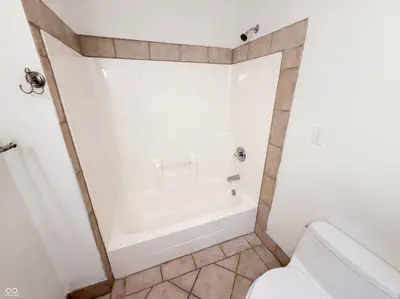 7328 Chestnut Hills Boulevard, Indianapolis - 35
