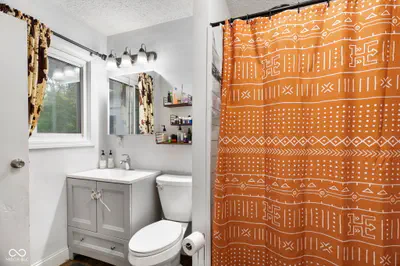 604 Center Drive, Frankfort - 11