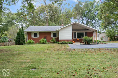 6802 Hillcrest Court, Indianapolis - 3