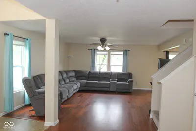 8468 Ash Grove Drive, Indianapolis - 43