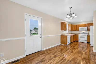 1029 Arabian Way, Bargersville - 17