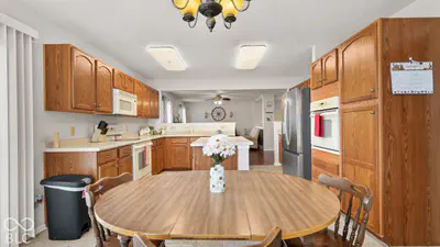 1124 E McClarnon Drive, Greenfield - 15