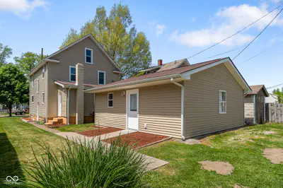 624 N Pine Street, Seymour - 8