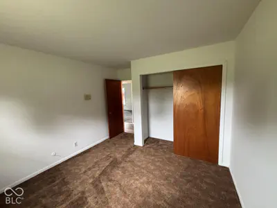 210 Hillside Drive, Hartford City - 21