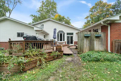6802 Hillcrest Court, Indianapolis - 27