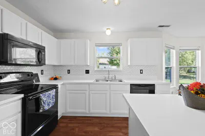 6111 Twyckenham Drive, Indianapolis - 8