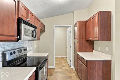 6239 Amber Creek Lane, Indianapolis - 17