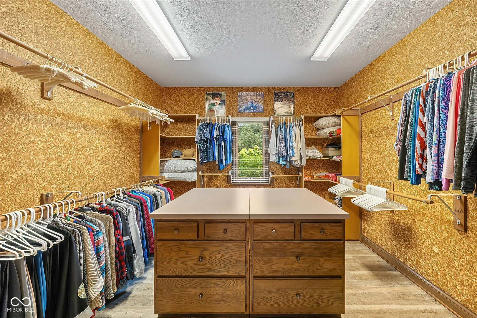 9020 Shetland Lane, Indianapolis