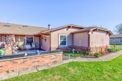 1111 Paradise Court, Greenwood