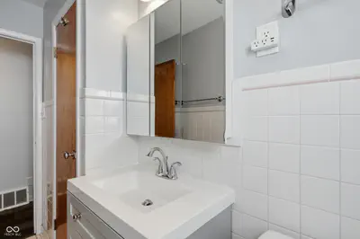 202 N 18th Avenue, Beech Grove - 21
