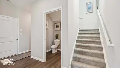 195 Springfield Crossing, Greenfield - 22
