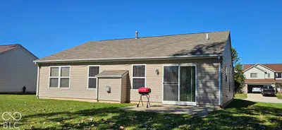 5131 Powell Plateau Crossing, Fort Wayne - 2