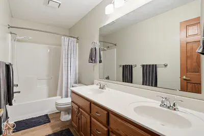 1048 Cobblefield Way, Greenfield - 31