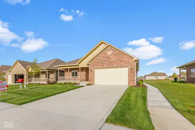 12756 N Commons East Drive, Mooresville - 55