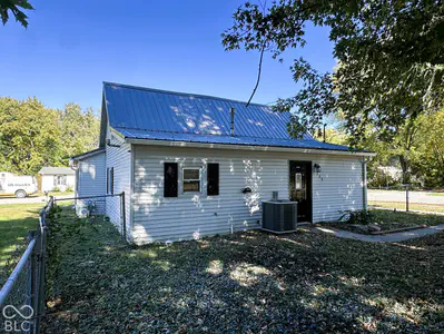 208 N East, Roachdale - 11