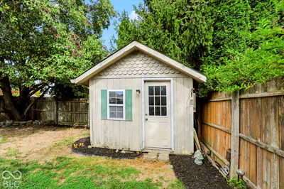 1495 Hedge Court, Greenfield - 42