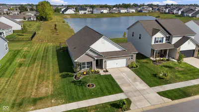 17896 Paula Walk, Westfield - 2