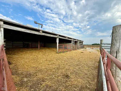 3905 900, Thorntown - 23