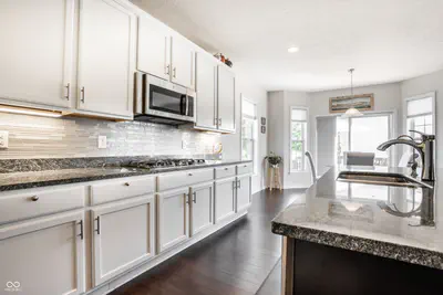 10155 Blue Ribbon Boulevard, Fishers - 12