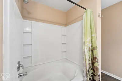 11398 N Meadowbend Way, Monrovia - 28