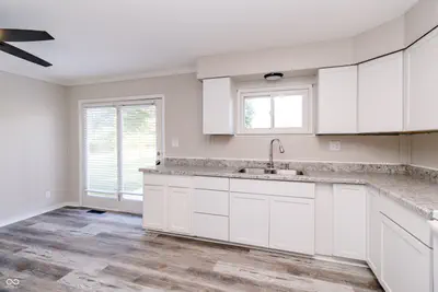 5880 Mason Court, Martinsville - 11