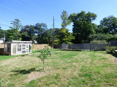 7053 Grosvenor Place, Indianapolis - 41