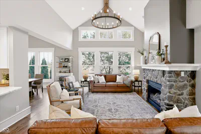 2366 Woodcreek Crossing Boulevard, Avon - 11