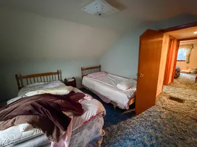 5538 300, New Palestine - 21