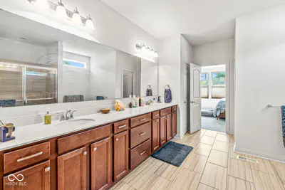 9627 Summerton Drive, Fishers - 30