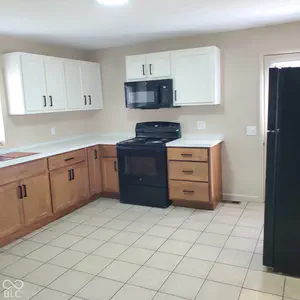 706 Laurel Street, Seymour - 8