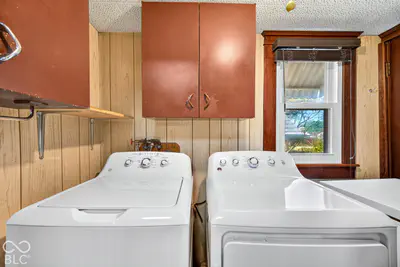 618 S Poplar Street, Seymour - 35