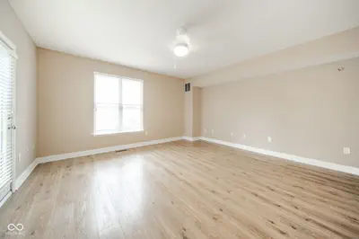 355 Ohio Street, Indianapolis - 23
