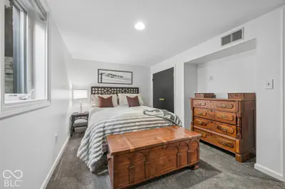 765 W Pine Street, Zionsville - 29