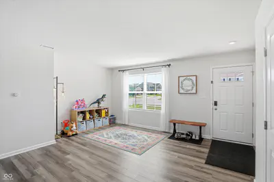 9860 Oakmont East Drive, Pendleton - 6