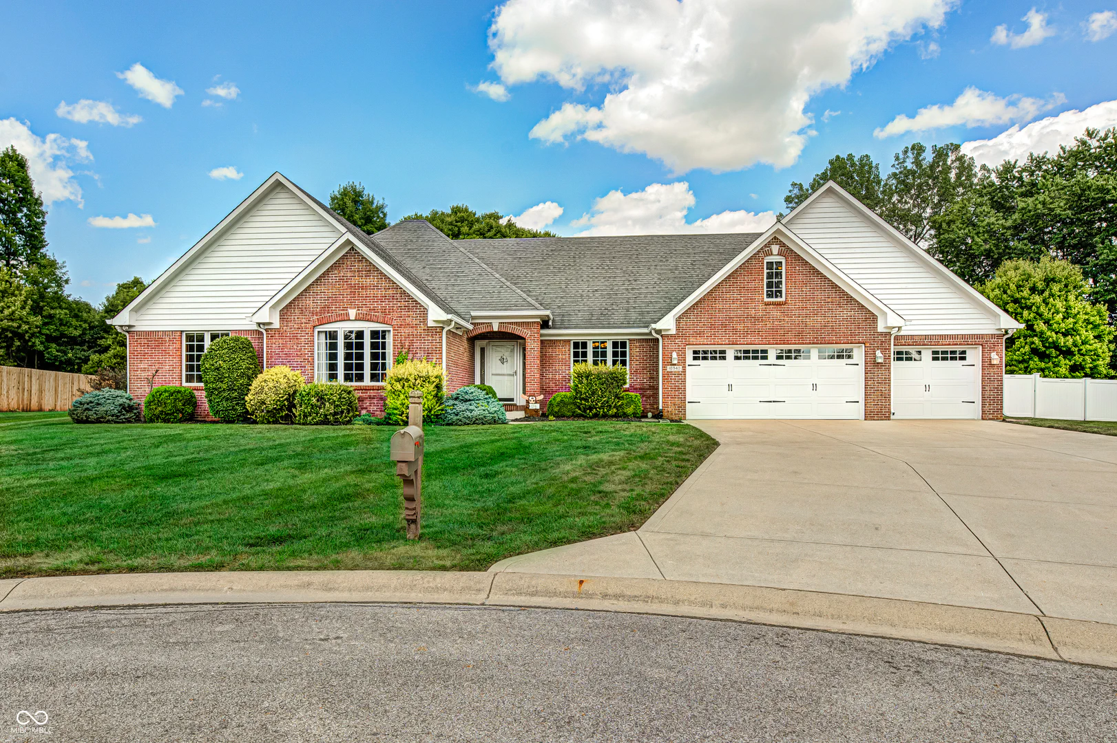 10940 Olivia Court, Indianapolis
