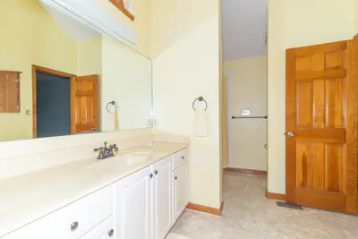 2460 Hickory Boulevard, Greenfield - 30