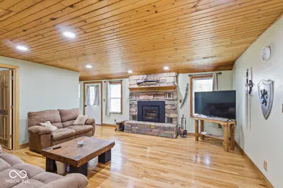 621 Poplar Street, Seymour - 30