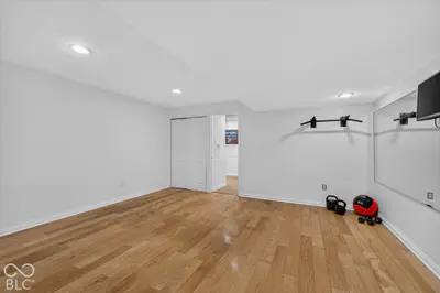 5785 Gyrfalcon Place, Carmel - 43