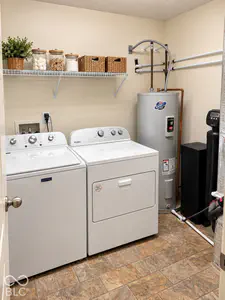 10264 New Dawn Place, Avon - 15
