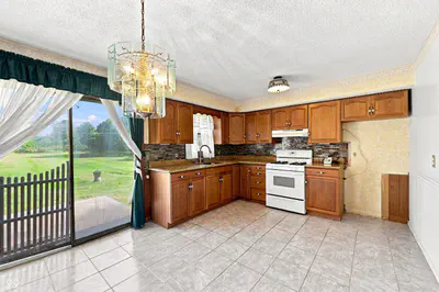 6730 Michigan Road, Fairland - 5