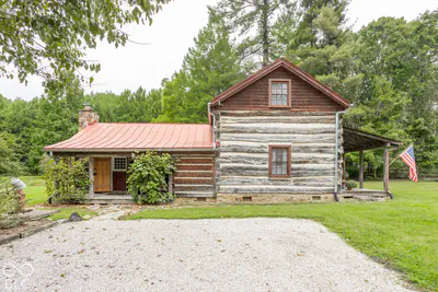 11090 County Road 225 W, Cloverdale - 11