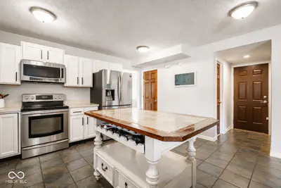 1224 Knapps Court, Greenwood - 7