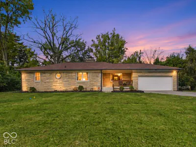 1048 Kessler Boulevard West Drive, Indianapolis