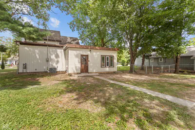 709 Main Street, Greentown - 38