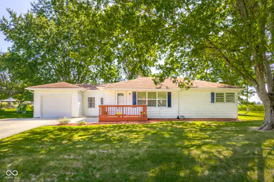 2874 S Oakland Drive, Shelbyville - 3